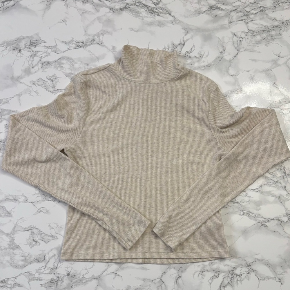 American Eagle Turtleneck Long Sleeve Shirt